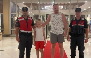 Kemer'de kaybolan 2 turist çocuk, jandarma ekiplerince...