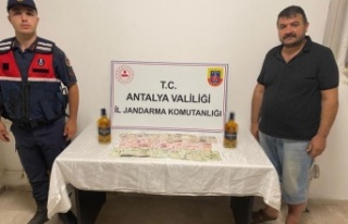 Marketten para ve içki çalan şüphelinin 23 suç...