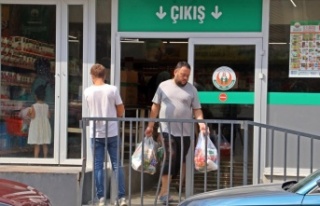 Poşetleri doldurup çıktılar, Cumhurbaşkanı Erdoğan’a...