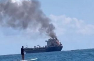 Yakıt yüklü gemideki yangın, gemi personeli tarafından...