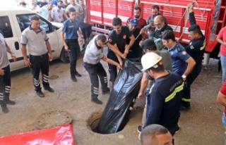 Yer altı şebekesinde elektrik akımına kapılarak...