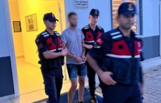 42,5 yıl kesinleşmiş hapis cezası bulunan hükümlü,...