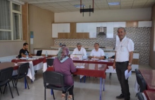 81 kişilik kontenjan için başvuruda bulunan 162...