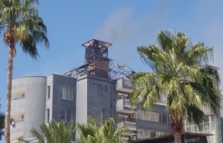Alanya’da korkutan otel yangını söndürüldü
