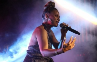 Alman şarkıcı Oceana Alanya'da sahne aldı