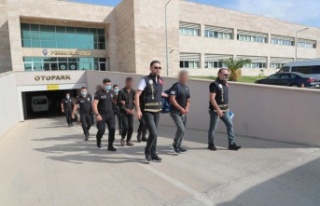 Antalya'da aranan 63 şüpheli yakalandı