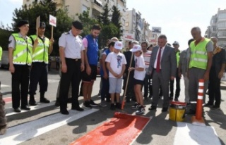 Antalya'da, ‘Yayalara Öncelik Duruşu, Hayata...