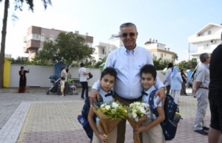 Kemer’de yeni eğitim ve öğretim yılı başladı