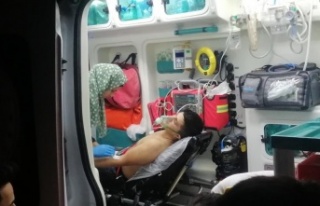 Otel mutfağındaki yangında 7 personel dumandan...