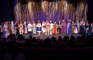 Özel çocuklar yeni oyun 'Kalpten Kalbe Yunus...