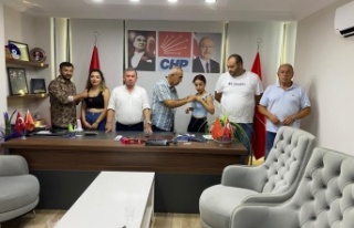 Üniversiteliler CHP'de