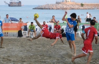 Alanya Plaj Futbolu Ligi süper finalleri başlıyor