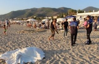 Alanya’da dünyaca ünlü plajda eşek boğuldu