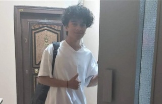 Antalya'da scooter faciası iki liseliyi hayattan...