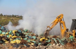 Antalya'da atık yangını güçlükle söndürüldü