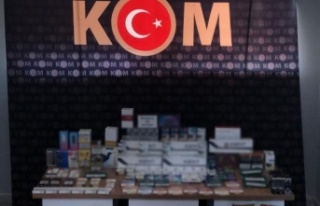 Antalya'da gümrük kaçağı sigara ve tütün...