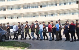 Antalya merkezli 10 ilde düzenlenen FETÖ operasyonunda...