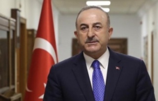 Bakan Çavuşoğlu en beğenilen 3 bakandan biri