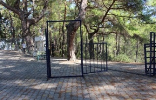 Büyükşehirden mezarlıklara bakım ve onarım