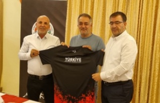 Çavuşoğlu Atletizm Federasyonu’na ev sahipliği...