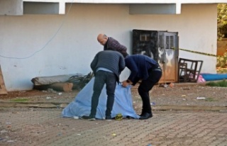 15 katlı binadan beton zemine düşen genç kadın...