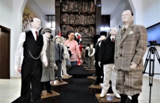 20 kişilik ekip 1.5 yılda Atatürk’ün 15 farklı...