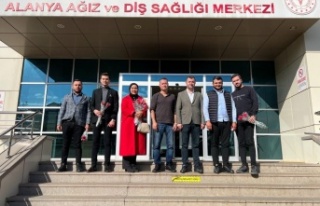 Ak Gençlik'ten diş hekimlerine ziyaret