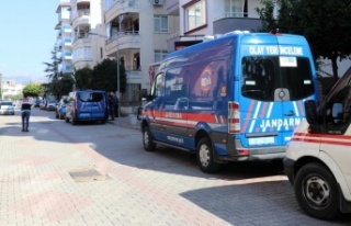 Alanya'da yeni doğan bebek 5. kattan aşağıya...