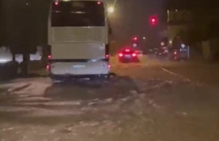 Alanya’da yağmur hayatı olumsuz etkiledi