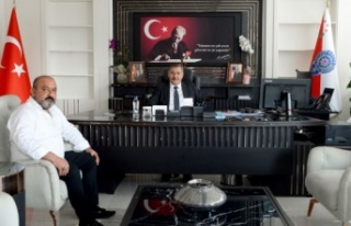 Alanyalı iş insanı Akbaş'tan İl Emniyet...