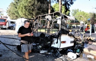 Alev alev yanan karavanda dinlenen kadın ölümden...