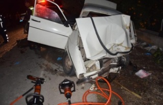 Antalya'da cip ile otomobil çarpıştı: 2 ölü,...
