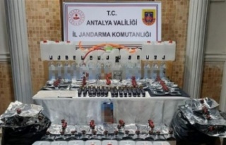 Antalya’da yılbaşı öncesi kaçak içki operasyonu