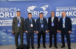 Başkan Yücel Rusya'da 4. Uluslararası Belediyeler...