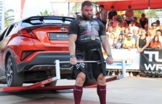 Dünyanın en güçlü adamı Aivars Smaukstelis oldu