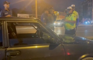 Gazipaşa'da polisin durdurduğu araçtan kaçmaya...