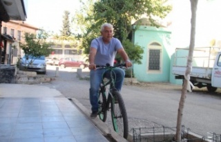 Menemen yerken çaldırdığı bisikletine kavuştu