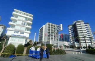 Oteller bölgesinde yaşadığı bankta ölü bulundu