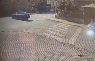 Otomobille motosiklet çarpıştı: 1 kişi yaralandı