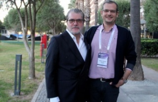 Ünlü profesör 43 yıl önce doğumunu yaptırdığı...