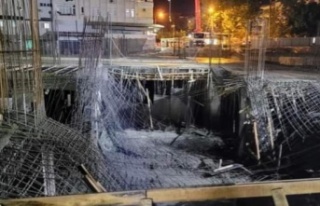 Alanya'da pazar inşaatı çöktü