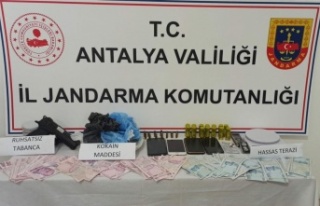 Alanya'da uyuşturucu operasyonu: 7 gözaltı