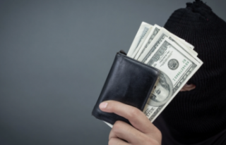 Alanya’da bir eve giren hırsız 48 bin TL’lik...