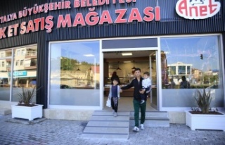 Antalya'da Halk Et Satış Mağazalarından 3...