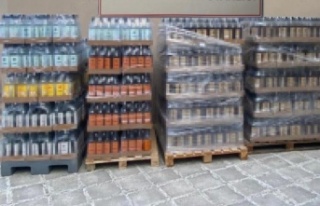 Antalya'da otelde 2 bin 265 şişe kaçak içki...