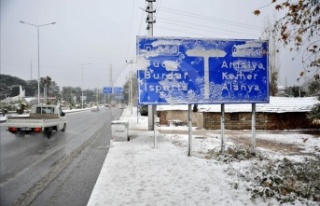 Antalya'ya soğuk hava ve kar uyarısı