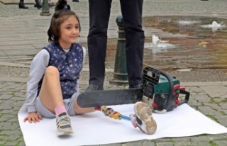 Antalya’da babadan ilginç eylem