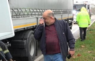 Antalya’da seyir halindeki tır, yanmaktan son anda...