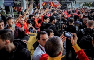 Antalya’ya gelen Galatasaray'a havalimanında...