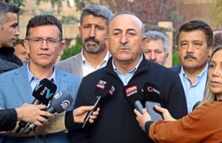Bakan Çavuşoğlu sel bölgesini ziyaret etti: “Ön...